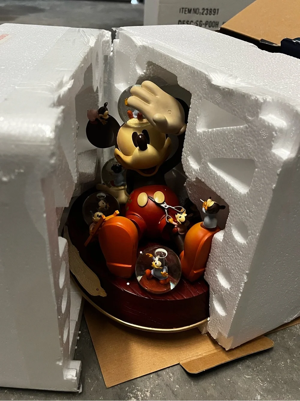 Rare/Vintage. Disney Mickey Mouse “Nightmare” Snow Globe Box -New!